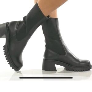 Steven Madden Chelsea  Boots